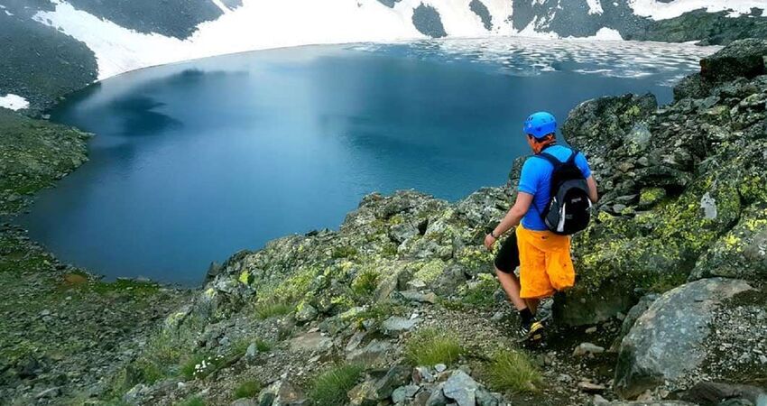 Kaçkar Dağlarının Zirvesine Yolculuk / Trekking Turu