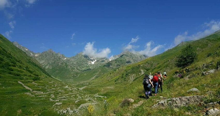 Kaçkar Dağlarının Zirvesine Yolculuk / Trekking Turu
