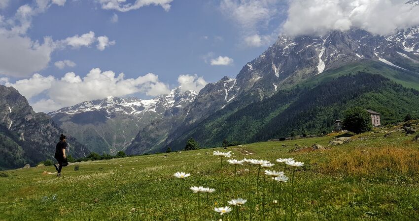 Kafkaslara Yolculuk / Svaneti - Mestia-Ushguli / Doğa,Kültür,Fotoğraf ve Treking Turu 