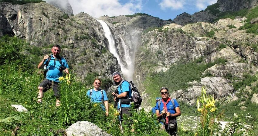 Kafkaslara Yolculuk / Svaneti - Mestia-Ushguli / Doğa,Kültür,Fotoğraf ve Treking Turu 