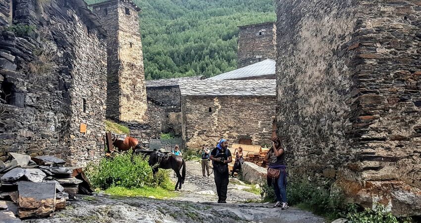 Kafkaslara Yolculuk / Svaneti - Mestia-Ushguli / Doğa,Kültür,Fotoğraf ve Treking Turu 