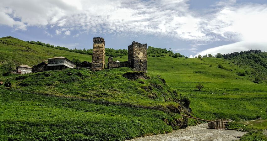 Kafkaslara Yolculuk / Svaneti - Mestia-Ushguli / Doğa,Kültür,Fotoğraf ve Treking Turu 