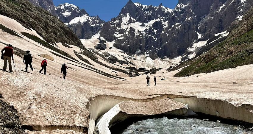 Hakkari Coğrafyasında ,Doğa, Fotoğraf ve Kültür Turu