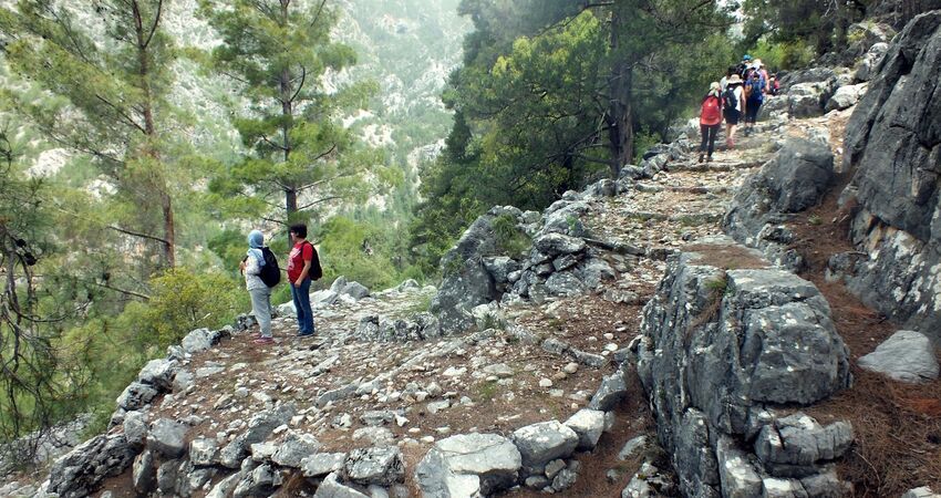 Gündoğmuş Uçansu Şelalesi (Çündüre)– Kırkdönme Kervan Yolu Turu